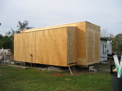 SeareyTrailer0106h